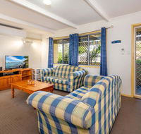 Pet Friendly Cottage in the Heart of Bribie - Wirraway St Bongaree - Accommodation Kalgoorlie