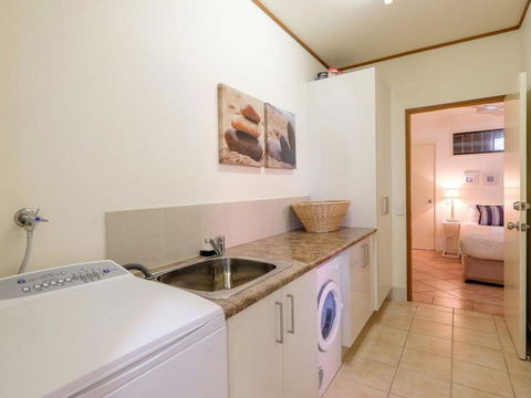 Claytons 1 By Discover Stradbroke - Accommodation Kalgoorlie 20