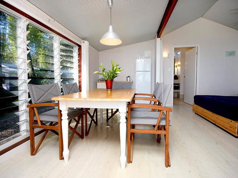 Sea Shanties - Accommodation Kalgoorlie 5