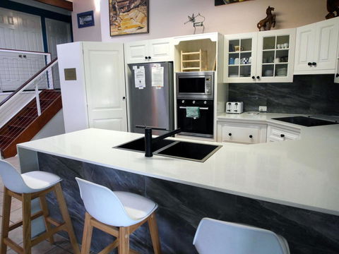 Gone Fishin - Accommodation Kalgoorlie 1