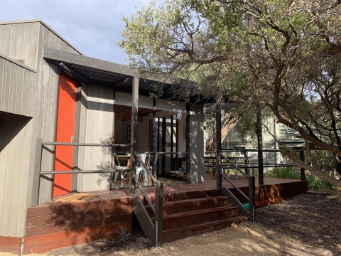 # Beaches Pacific - Accommodation Kalgoorlie 1