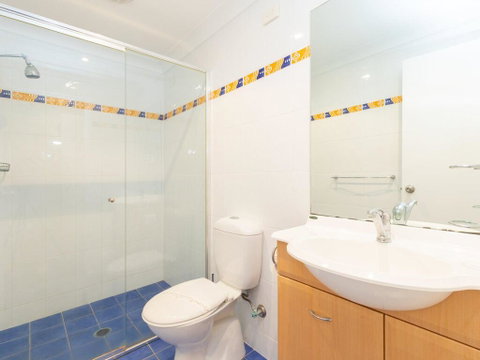 'Dutchies Vista' 1/45 Christmas Bush Ave - Ground Floor Duplex With Stunning Water Views - Accommodation Kalgoorlie 3