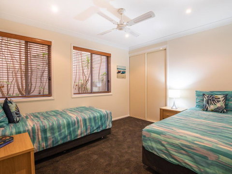 'Dutchies Vista' 1/45 Christmas Bush Ave - Ground Floor Duplex With Stunning Water Views - Accommodation Kalgoorlie 1
