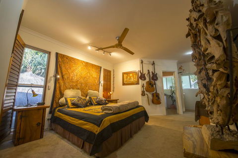 'The Tree House.' Treetop Living Near The Ocean, Coolum Beach, QLD, Australia - Accommodation Kalgoorlie 3