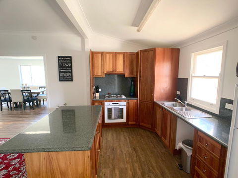 'The Wattles' - True Country Escape Near Wineries - Borenore - Accommodation Kalgoorlie 1