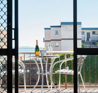 1 'BAHIA' 47 RONALD AVE - GREAT LOCATION WITH FILTERED WATER VIEWS - Accommodation Kalgoorlie