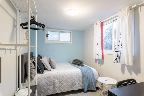 1 Double Quaint Grannyflat Private Room Near Public Transport - SHAREHOUSE - Accommodation Kalgoorlie 0