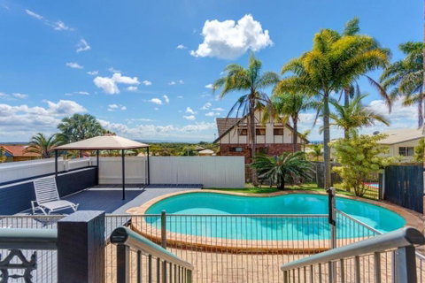 1-33 Tingira Close - Rainbow Beach, Gorgeous Ocean Views, Swimming Pool, Air Conditioning - Accommodation Kalgoorlie 3