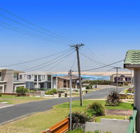 1/32 Ocean Avenue - three bedrooms three bathrooms air con boat parking  water views - Accommodation Kalgoorlie