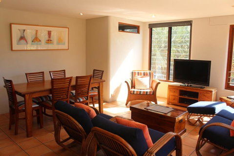 1/9 Marine Parade, Wategos Beach - Beachbound - Accommodation Kalgoorlie 1