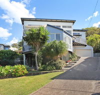 10 Barra Crescent Coolum Beach 500 BOND WIFI walking distance to beach - Accommodation Kalgoorlie