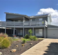 10 Hobart Road - Accommodation Kalgoorlie