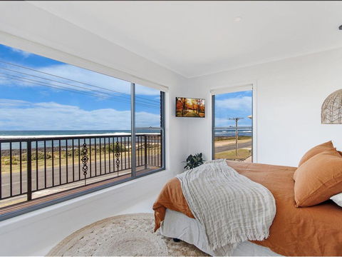 10 OCEAN VILLA - Accommodation Kalgoorlie 0