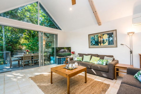 12 Childe Street, Byron Bay - Absolute Belongil Summerhouse - Accommodation Kalgoorlie 1