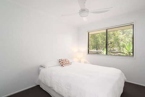 13 Orania Court, Rainbow Shores - Pool, Sleeps 8, Air Conditioning, Fire Pit - Accommodation Kalgoorlie 0