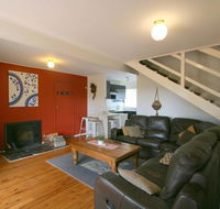 14 Cobbon Crescent Jindabyne - Accommodation Kalgoorlie