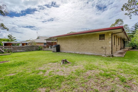 14 Double Island Drive - Rainbow Beach, Large Holiday House With Pool,Pets Welcome, Free Wi-Fi - Accommodation Kalgoorlie 3