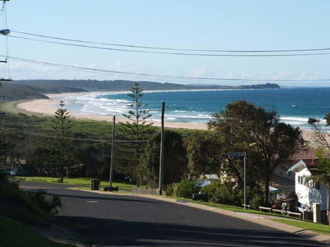 16 Haddrill Parade - Accommodation Kalgoorlie 0