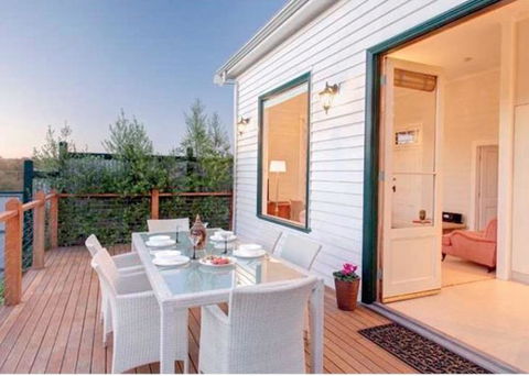 1880s Kananook Boutique Historic Luxury Apartment FSC Private Villa Bairnsdale - Accommodation Kalgoorlie 0