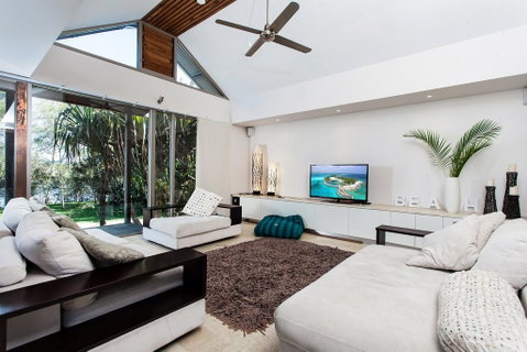 18A Childe Street, Belongil Beach - Belongil Beach Pavilion House - Accommodation Kalgoorlie 0