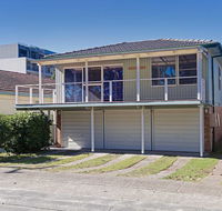 2 'Hibiscus Court' 9 Government Road - fantastic air conditioned 3 bedroom unit - Accommodation Kalgoorlie