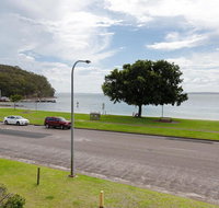 2 'Little Hut' 20 Kurrawa Close - Stunning water views of Little Beach - Accommodation Kalgoorlie