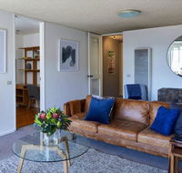 2 Bdrm South Yarra Apt With Balcony and Parking - Accommodation Kalgoorlie