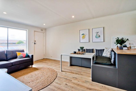 2 Bedroom Apt In Glenelg With Air-Con - Accommodation Kalgoorlie 1
