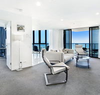 2 Bedroom Ocean View Apartment in Surfers Paradise - Accommodation Kalgoorlie