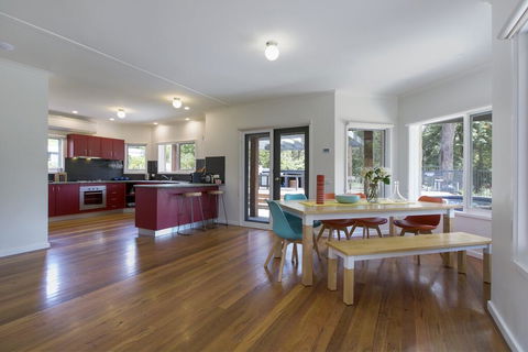 2 Marma Retreat With Jacuzzi, Heated Pool, Pet Friendly, Foxtel - Accommodation Kalgoorlie 1