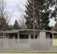 20 Toorak Rd Bright - Accommodation Kalgoorlie