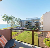 24 'The Poplars' 34 Magnus Street - views aircon WIFI Netflix  Pool - Accommodation Kalgoorlie