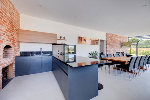 CASALE ESTATE - Accommodation Kalgoorlie 3