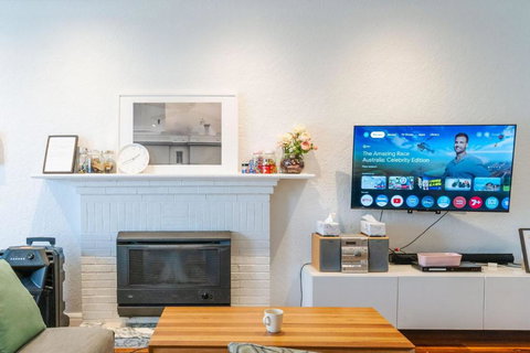 Cozy 3 BR Family Home In Mentone - Accommodation Kalgoorlie 0