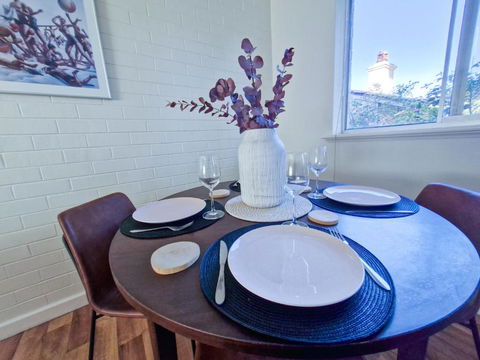 Crawley Cosy Urban Retreat Close To CBD UWA Free Park Netflix - Accommodation Kalgoorlie 3