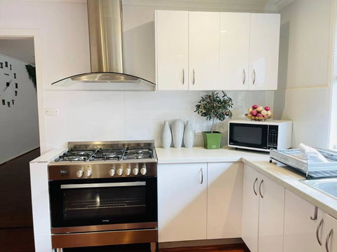 D130 The Link Fantasy Place - Accommodation Kalgoorlie 4