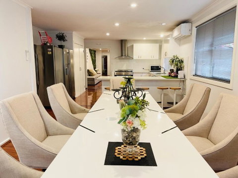 D130 The Link Fantasy Place - Accommodation Kalgoorlie 0