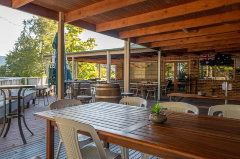 Dartmouth Hotel Pub - Accommodation Kalgoorlie 3