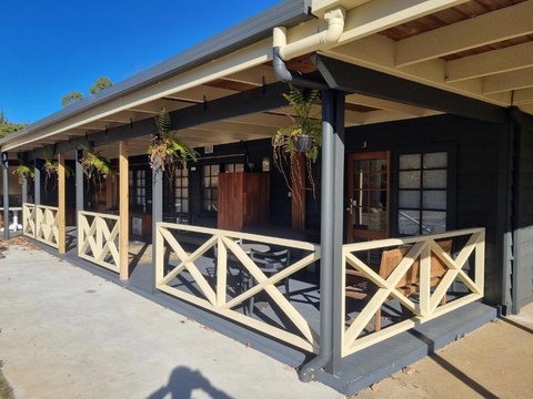 Dartmouth Hotel Pub - Accommodation Kalgoorlie 2