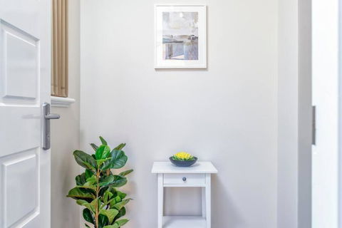 Delightful Getaway Steps From Attractions & Amenities - Accommodation Kalgoorlie 2