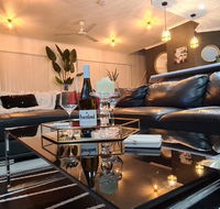 3 BEDROOM CITY ESCAPE - CHAMPAGNE STAYS Darwin - Accommodation Kalgoorlie