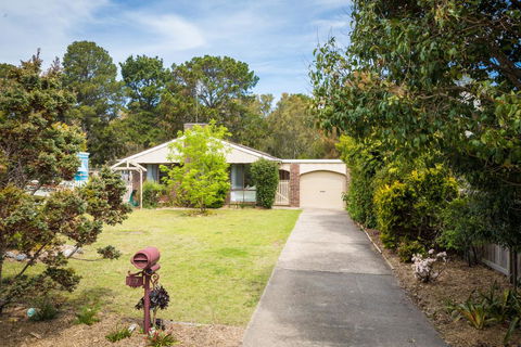 37 Mort Avenue - Accommodation Kalgoorlie 1