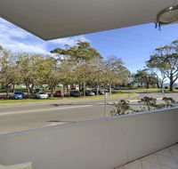 4 'Fleetwood' 63 Shoal Bay Rd - Air conditioned unit with magnificent water views - Accommodation Kalgoorlie