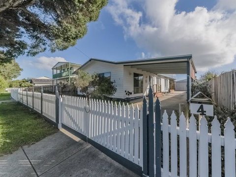 4 Lansell Road, Cowes - Accommodation Kalgoorlie 0