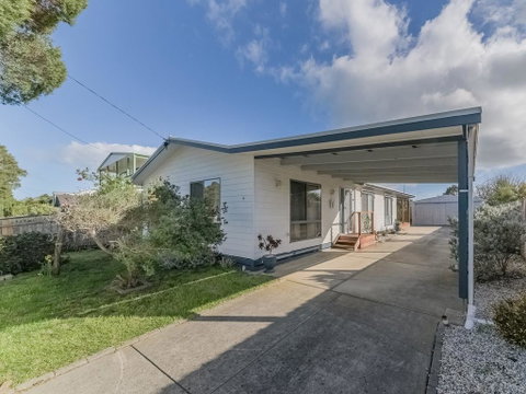 4 Lansell Road, Cowes - Accommodation Kalgoorlie 2