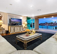 4.5 Million Dollar Surfers Paradise Dream Mansion - Accommodation Kalgoorlie