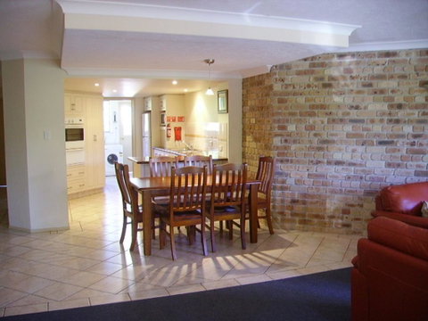 4/84 Lawson Street - Beach Haven 4 - Accommodation Kalgoorlie 2