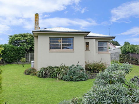 40 Campbell - Accommodation Kalgoorlie 0