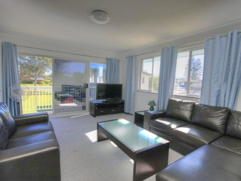 45A Wharf - Upstairs - Accommodation Kalgoorlie 3