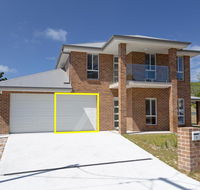 5 Bent Street - huge house with Foxtel  Aircon - Accommodation Kalgoorlie